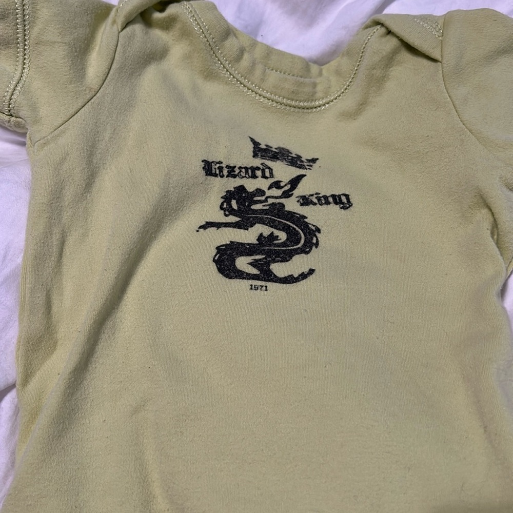 Baby onesie 6-12 months